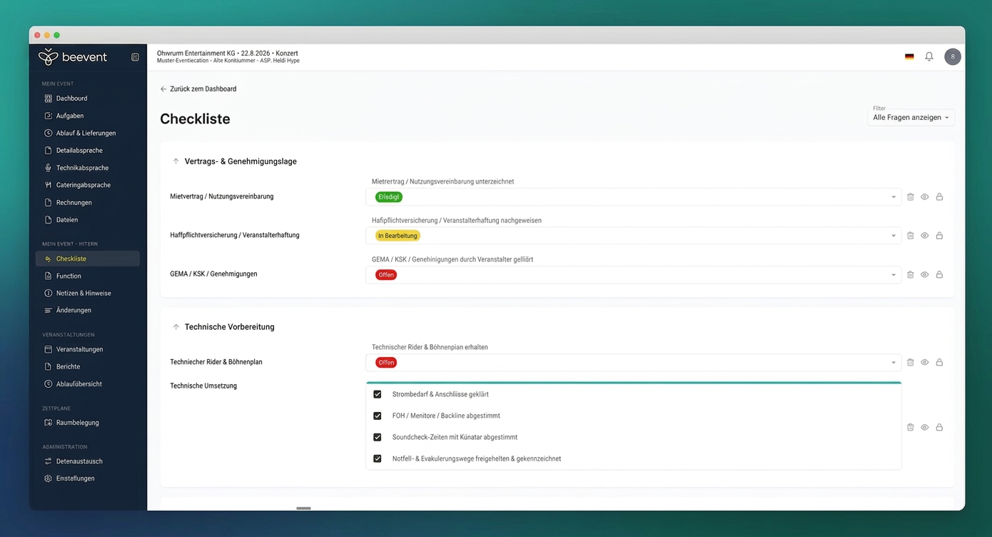 Moderne Eventlocation mit professionellem Bankett-Setup